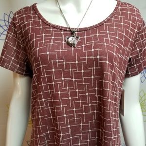 Lularoe classic tee